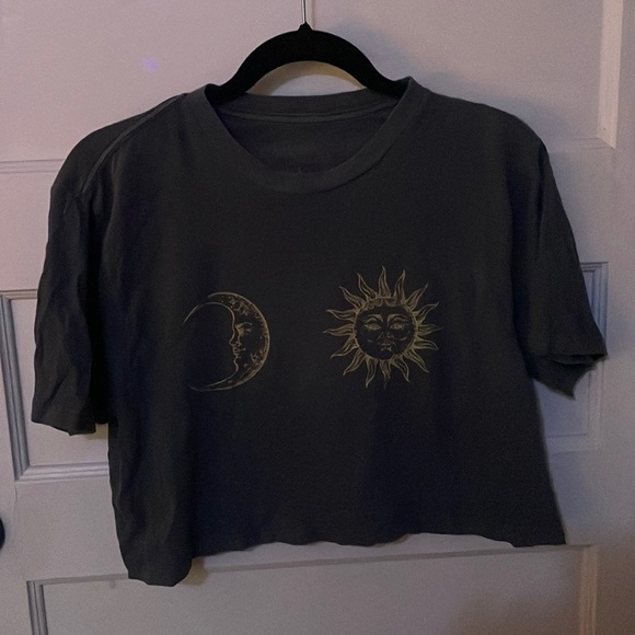 PacSun Cropped Sun/Moon Tee - Picture 1 of 3